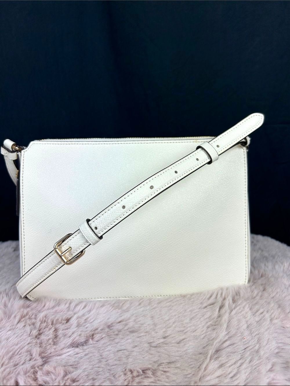 Coach Gallery File Bag 91148 Chalk Cream Leather Crossbody Shoulder Bag w COA - Picture 2 of 10